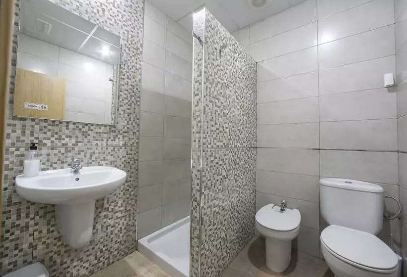 Хостел Pensión Tere Playa