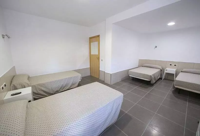 Хостел Pensión Tere Playa