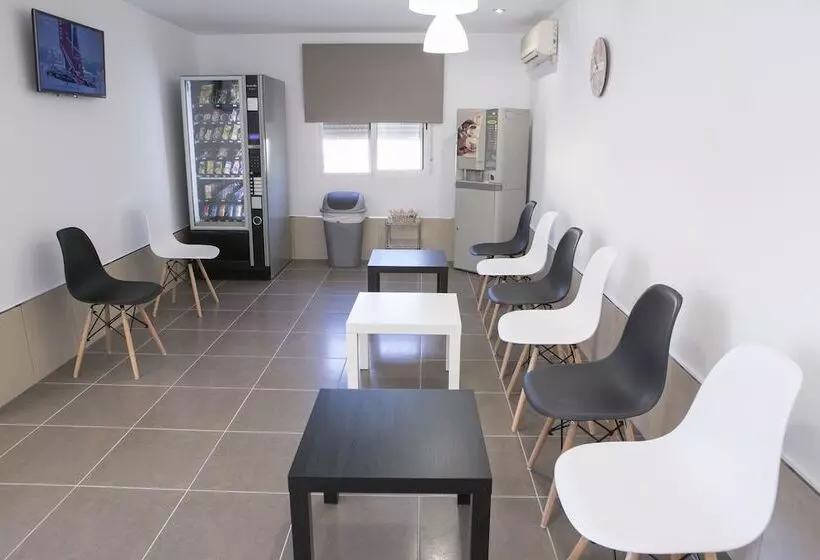 Хостел Pensión Tere Playa