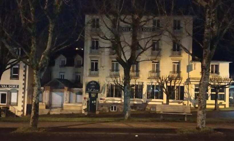 Отель Au Val Dore