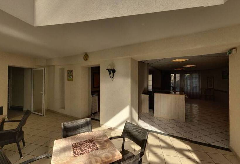 Отель Au Val Dore