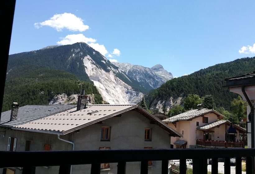 هتل Auberge Chalet Les Glaciers