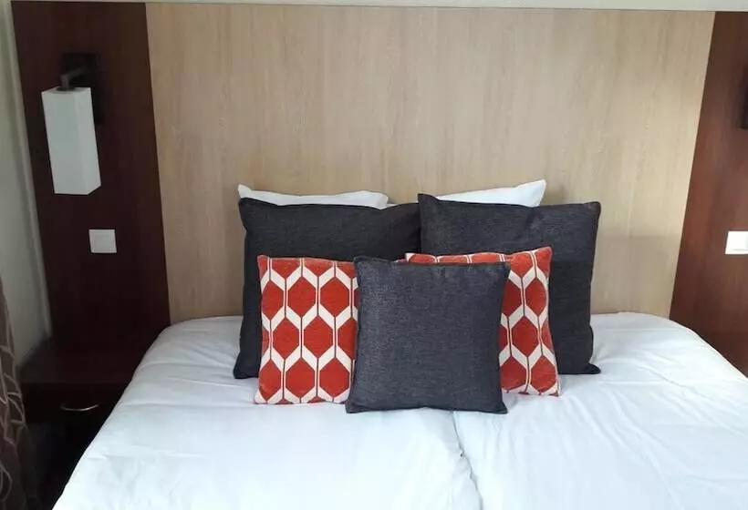 Отель De Normandie