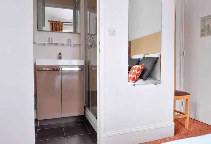 Отель De Normandie