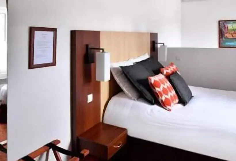 Отель De Normandie