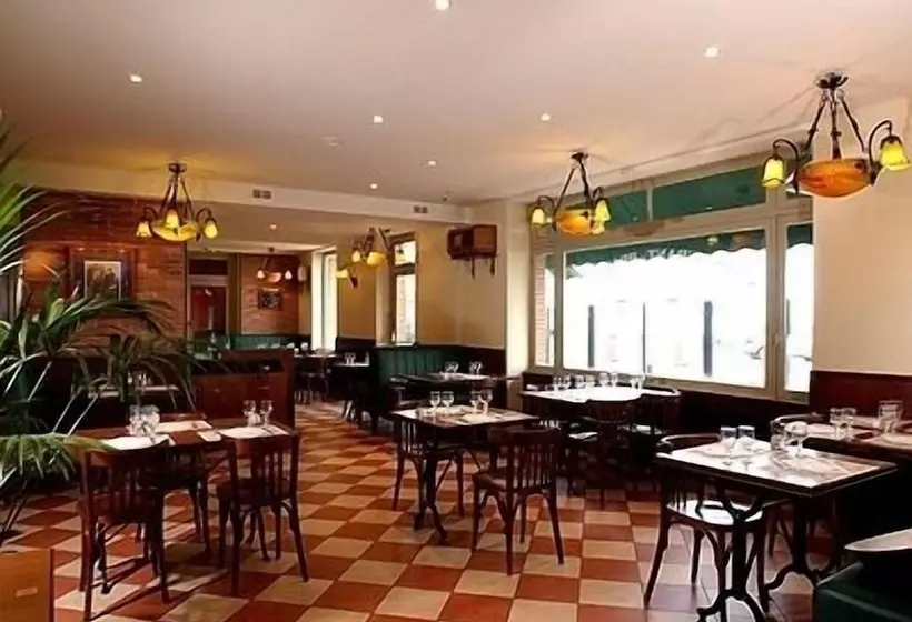 Отель De Normandie