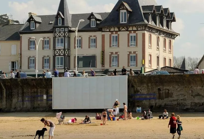 Отель De Normandie