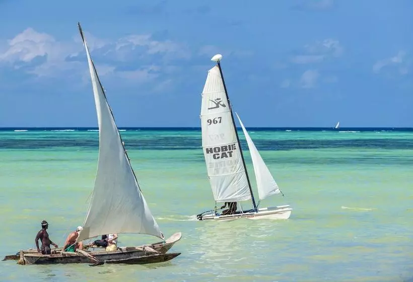 هتل Diamonds Mapenzi Beach