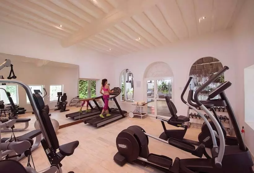 هتل Diamonds Mapenzi Beach