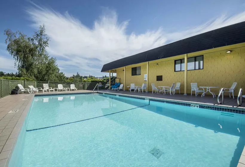 酒店 Econo Lodge & Suites