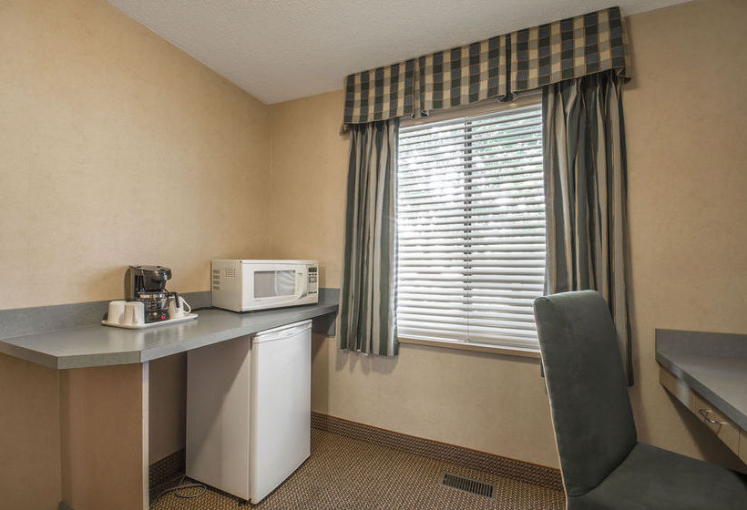 酒店 Econo Lodge & Suites