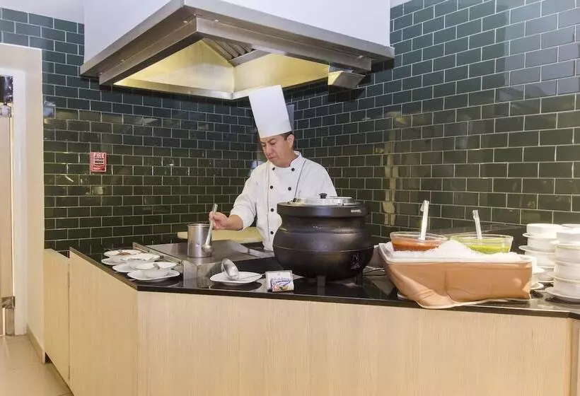 فندق Holiday Inn Puebla La Noria, An Ihg