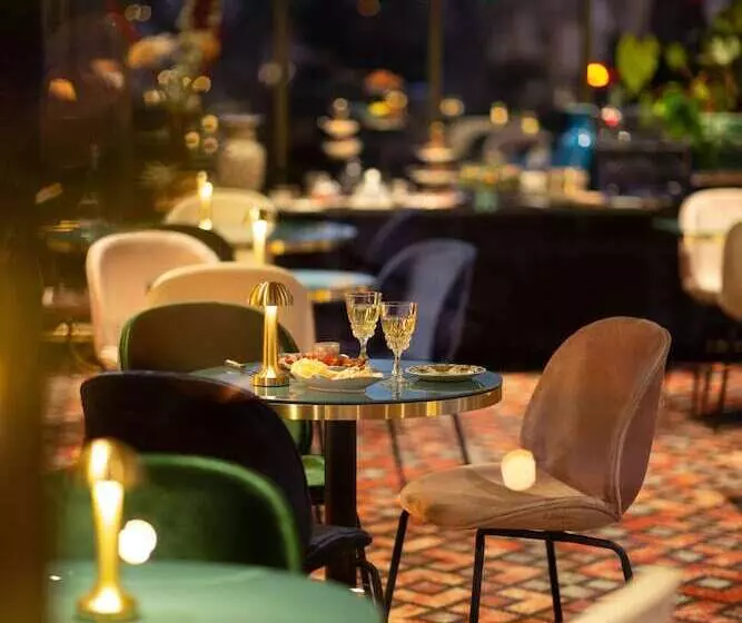 ホテル Hôtel De Charme Le Chêne Vert