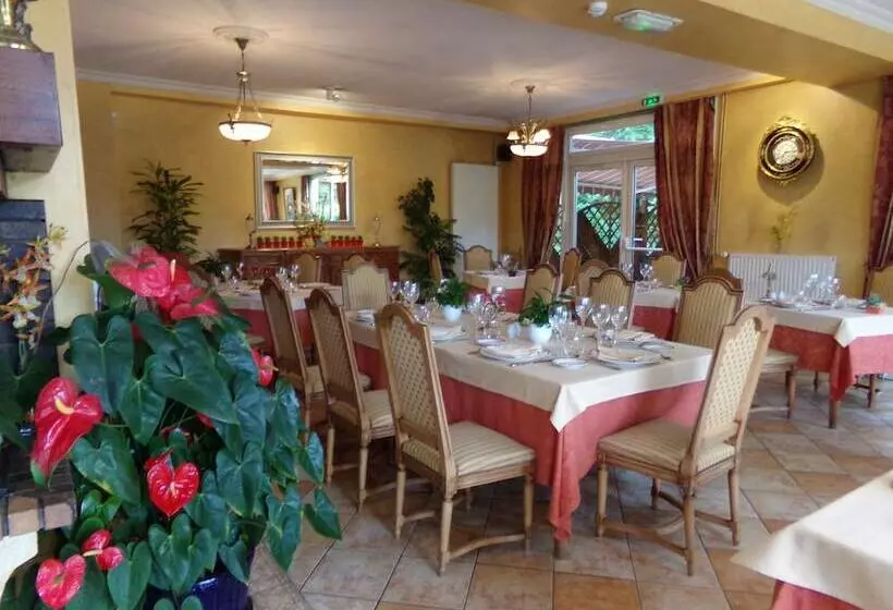 Отель Hôtel Restaurant Du Lac