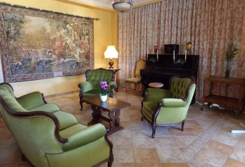 Отель Hôtel Restaurant Du Lac