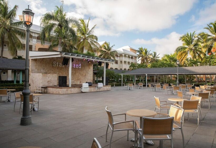 هتل Iberostar Waves Dominicana