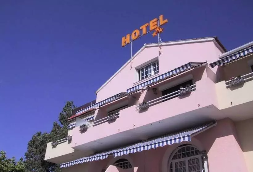 Hotel L Esterella
