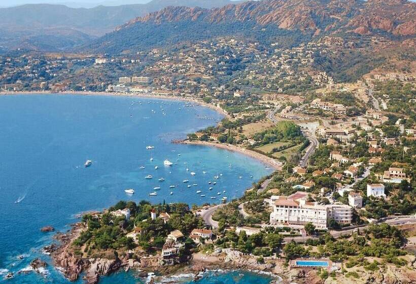 فندق L Esterella