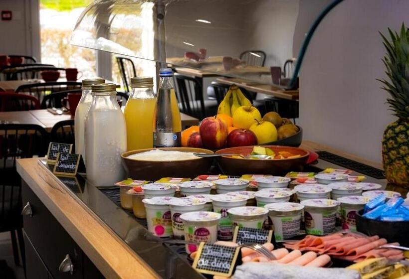 هتل Logis Hôtel Angers Sud