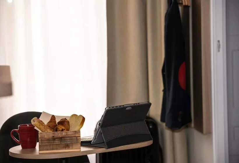 酒店 Logis Hôtel Angers Sud