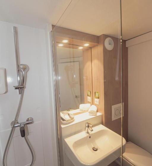 هتل Logis Hôtel Angers Sud