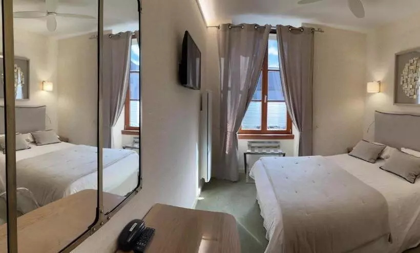 호텔 Logis Hôtel Des Messageries