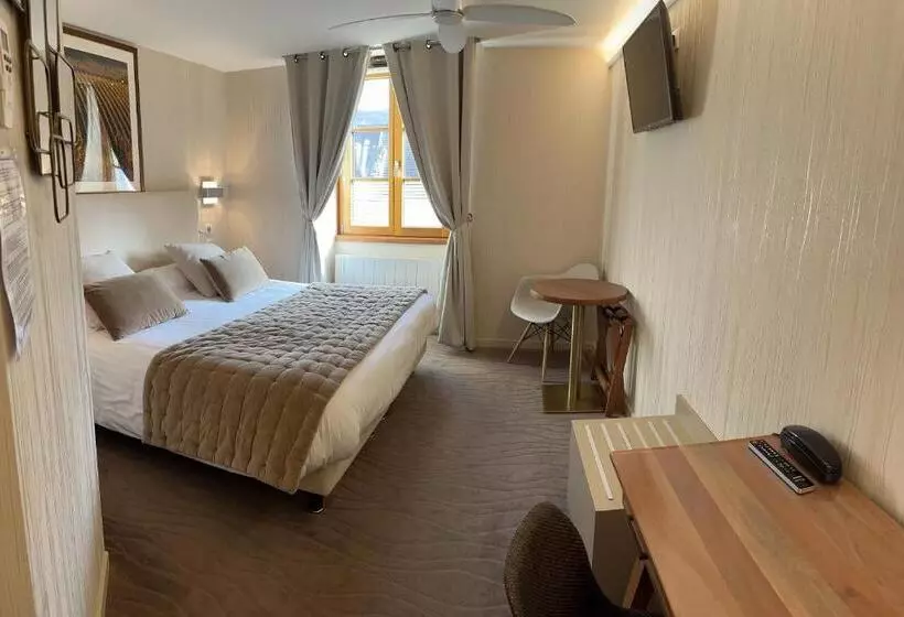 호텔 Logis Hôtel Des Messageries