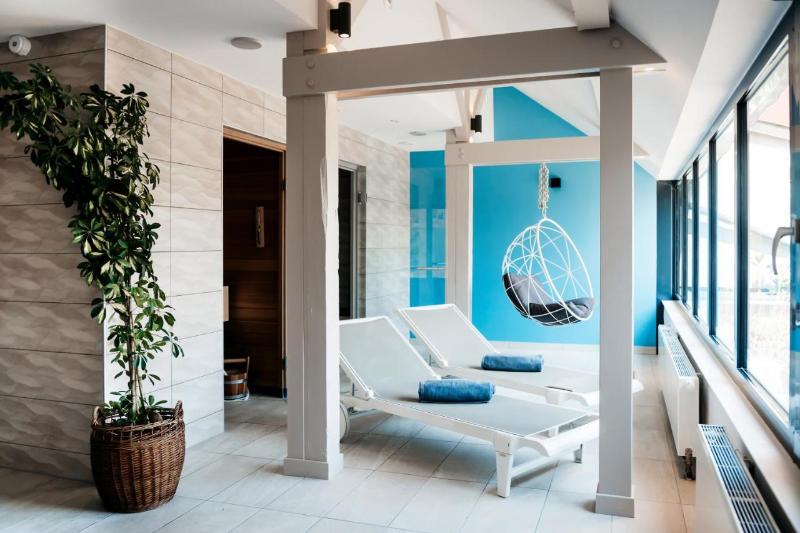 هتل Logis Hôtel Restaurant Au Lion Rouge