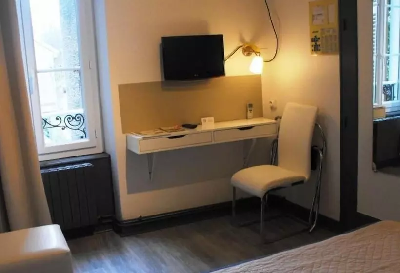 酒店 Logis Hôtel Restaurant Les Capucins