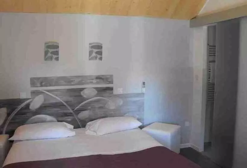 酒店 Logis Hôtel Restaurant Les Capucins