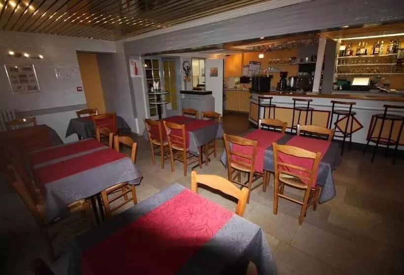 ホテル Les Deux Sapins