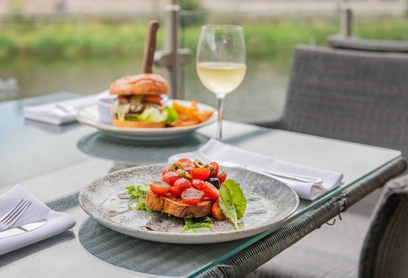 酒店 The Riverside