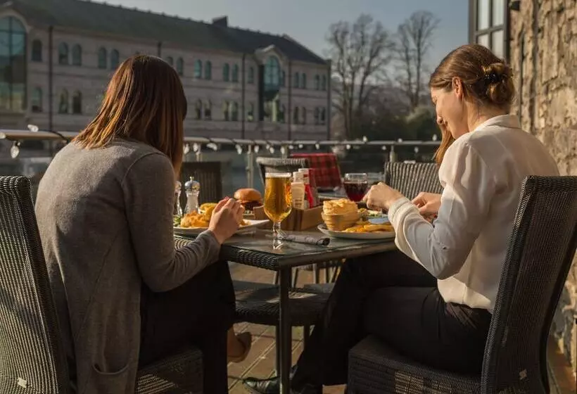 ホテル The Riverside