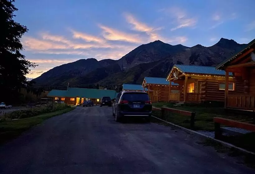 Hotelli Sheep Mountain Lodge