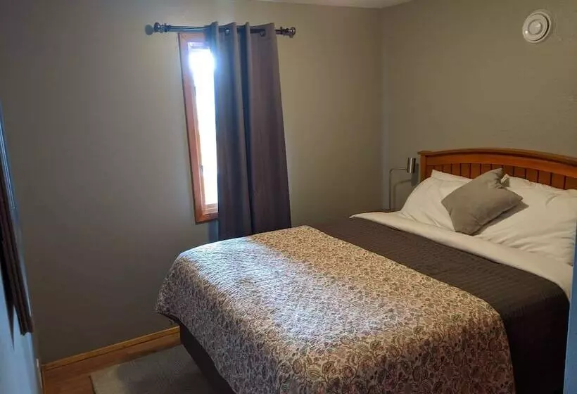 Hotelli Sheep Mountain Lodge