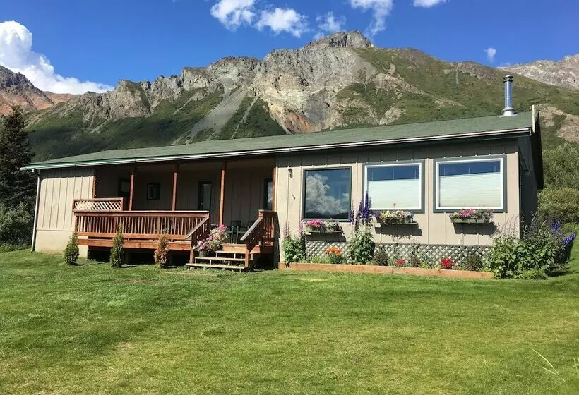 Hotelli Sheep Mountain Lodge