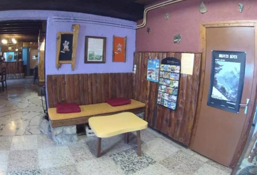 Отель Boustigue Hôtel   Restaurant