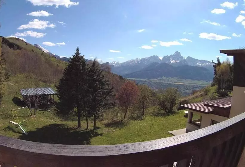 Отель Boustigue Hôtel   Restaurant