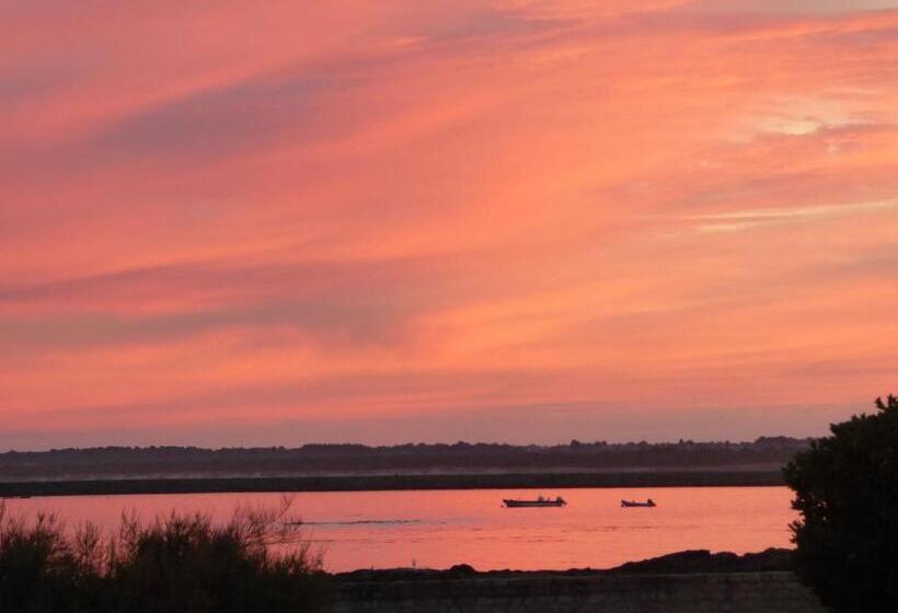 ホテル Castel Moor