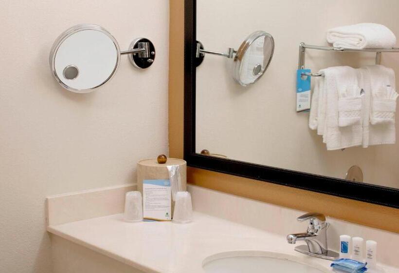 هتل Fairfield Inn & Suites Oakland Hayward