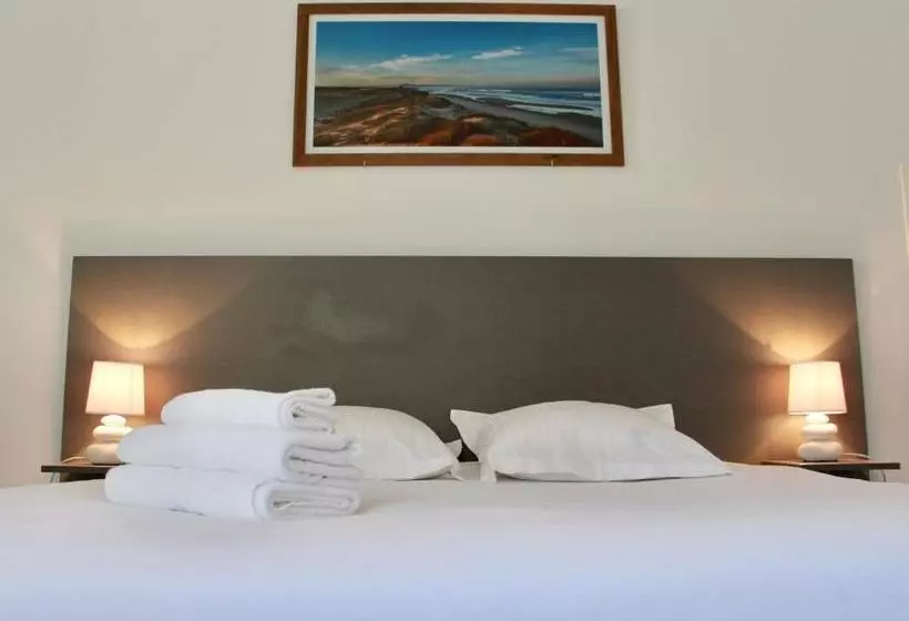 Отель Logis Hôtel Le Rond Point