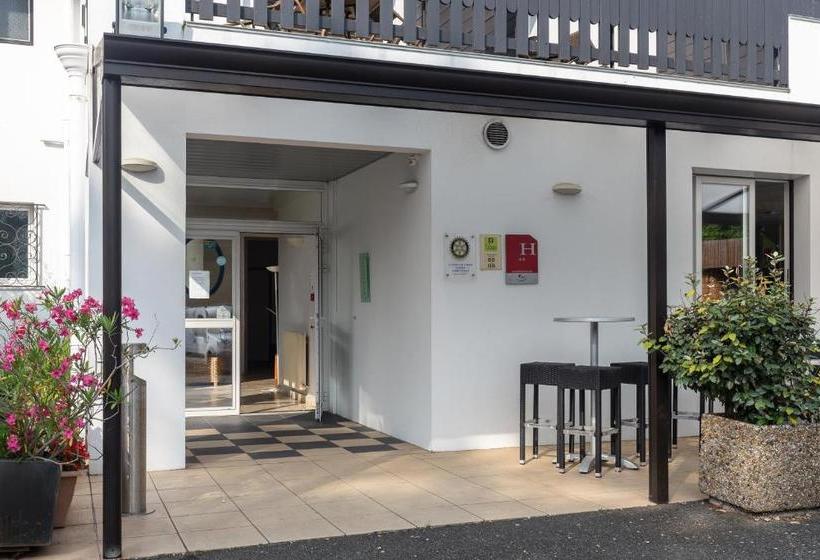 هتل Logis Hôtel Le Rond Point