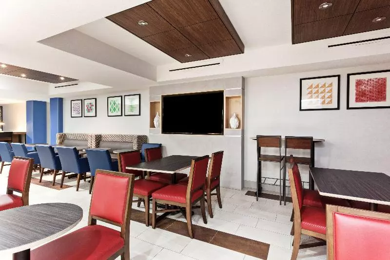 ホテル Holiday Inn Express Elk Grove West I 5, An Ihg