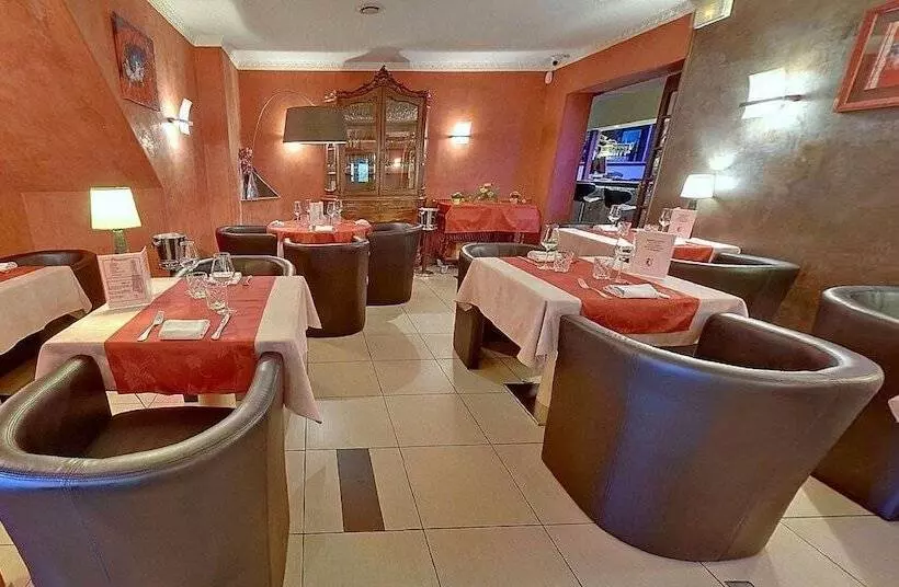 Отель Hôtel De L Ile