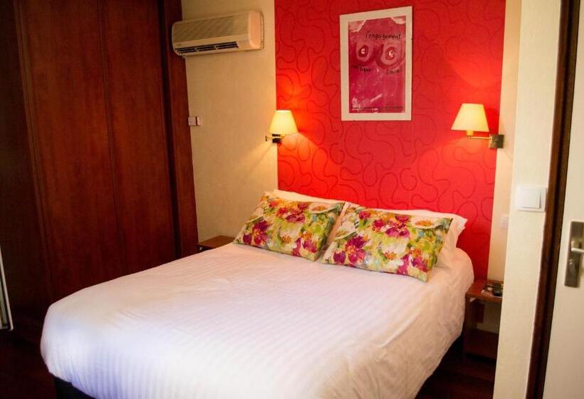 هتل Hôtel Restaurant Des Remparts