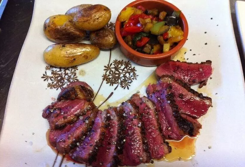 酒店 Hôtel Restaurant Le Lassus