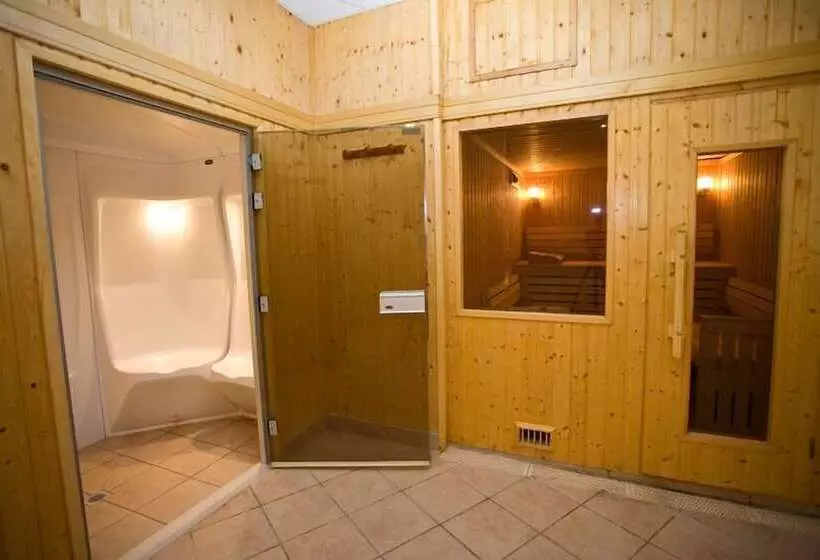 Отель Le Bois Dormant Hôtel Restaurant & Spa Logis Hôtel