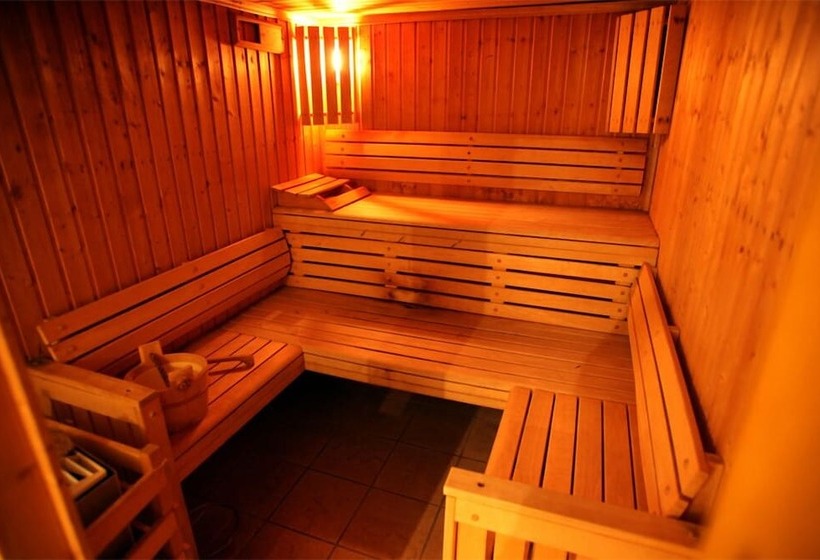 ホテル Le Bois Dormant Hôtel Restaurant & Spa Logis Hôtel