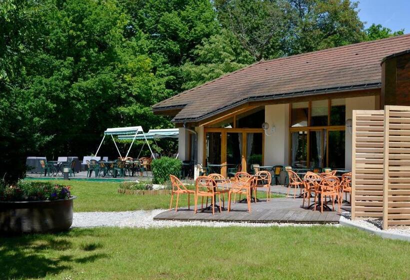 ホテル Le Bois Dormant Hôtel Restaurant & Spa Logis Hôtel