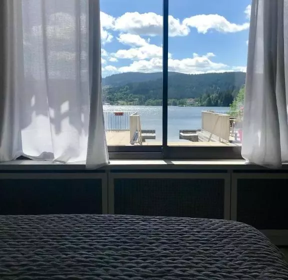 Отель Le Chalet Au Bord Du Lac